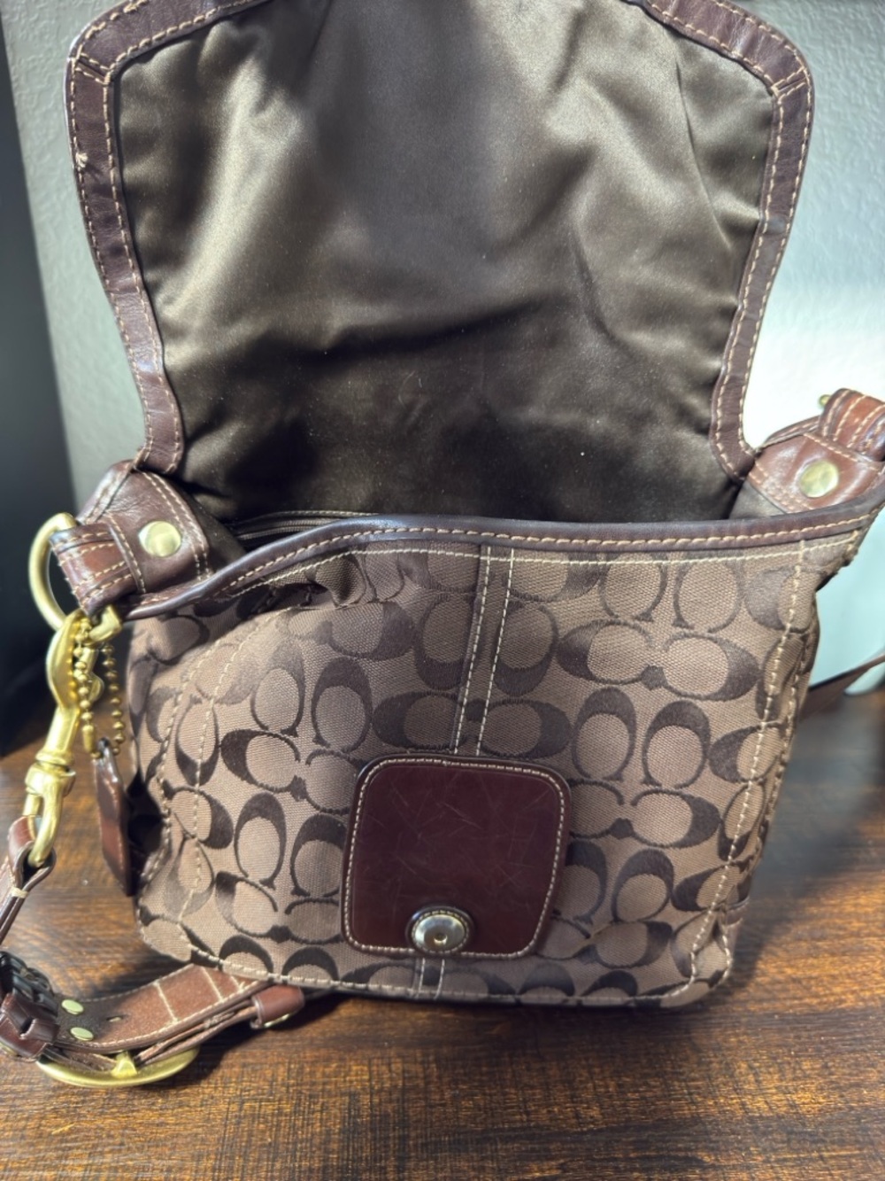 Coach Bleecker Legacy Flap Signature Canvas & Leather Shoulder Bag With Brass - Picture 11 of 16
